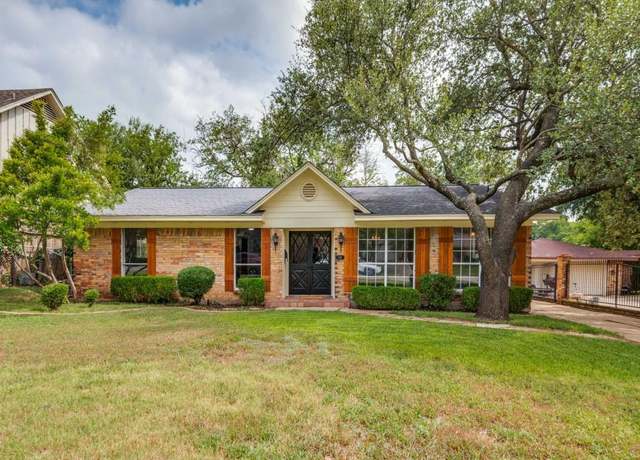 Property at 526 E Center St, Duncanville, TX 75116, 3 beds, 2 baths