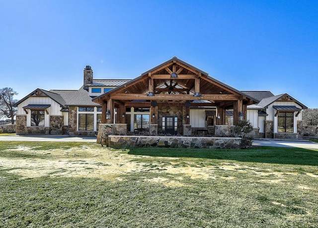 Property at 117 Hansma Way, Weatherford, TX 76087, 4 beds, 5 baths