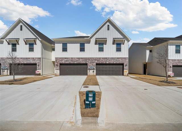 Property at 6325 Mason Ct, Dallas, TX 75227, 3 beds, 2.5 baths