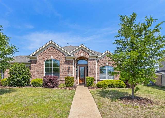 Property at 1718 Regents Park Ct, Garland, TX 75043, 3 beds, 2 baths