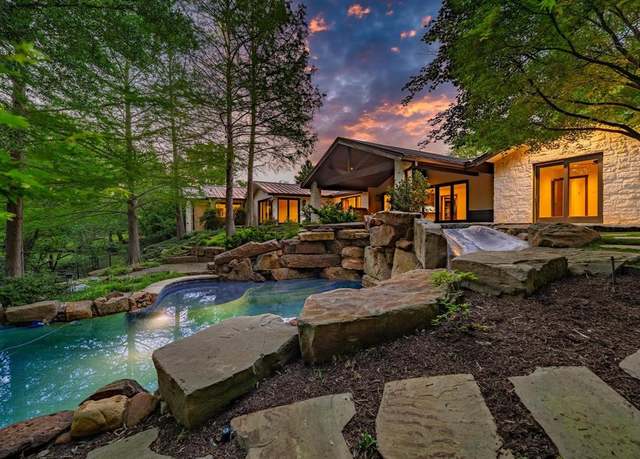 Property at 7151 Greentree Ln, Dallas, TX 75214, 4 beds, 3.5 baths