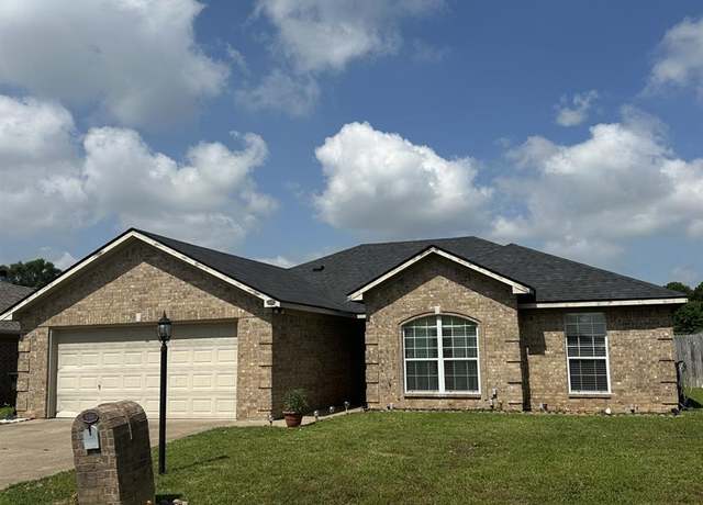 Property at 440 Maggie Cir, Flint, TX 75762, 3 beds, 2 baths