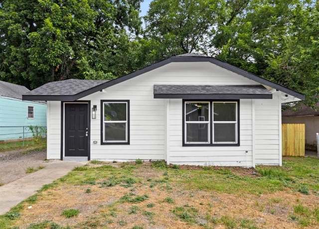 Property at 3024 Avenue N, Fort Worth, TX 76105, 3 beds, 2 baths
