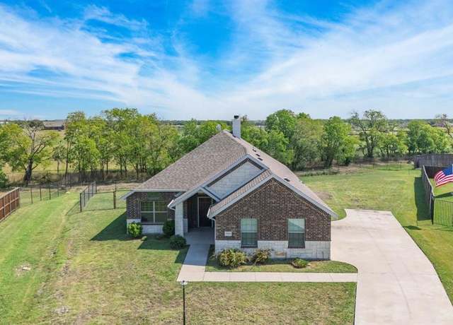 Property at 1700 Rolling Meadow Ln, Josephine, TX 75173, 4 beds, 2 baths