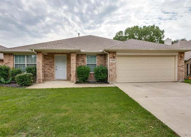 Property at 7554 Brittany Pl, Fort Worth, TX 76137, 3 beds, 2 baths