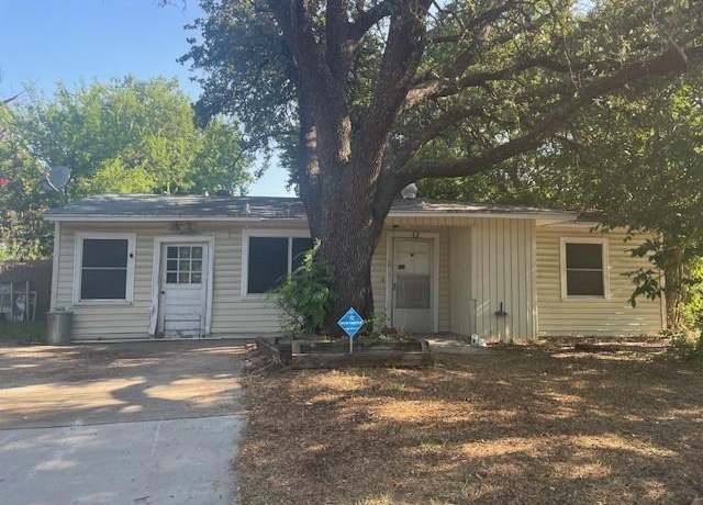 Property at 1609 E Mitchell St, Arlington, TX 76010, 2 beds, 1 bath