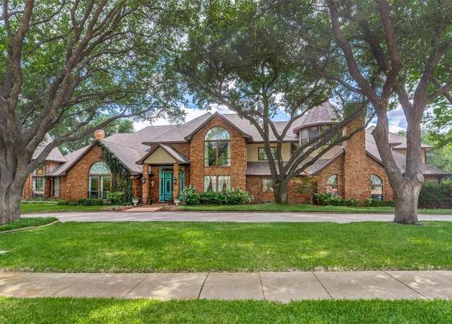 Property at 5600 Willow Bend Ct, Plano, TX 75093, 7 beds, 6.5 baths