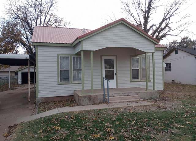 Property at 406 SE Ave H, Childress, TX 79201, 2 beds, 1 bath