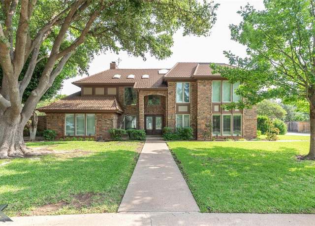 Property at 20 Glen Abbey St, Abilene, TX 79606, 4 beds, 3.5 baths
