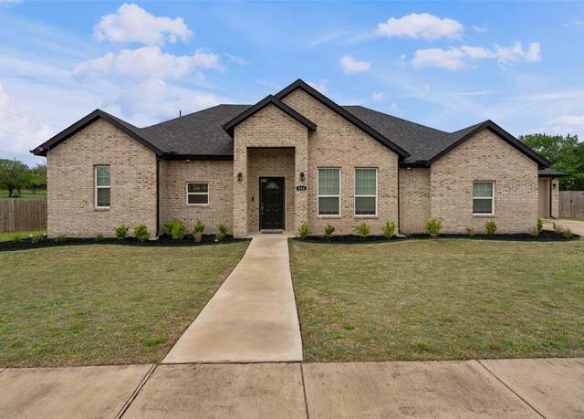 Property at 924 Williams Rd, Fort Worth, TX 76120, 3 beds, 2 baths