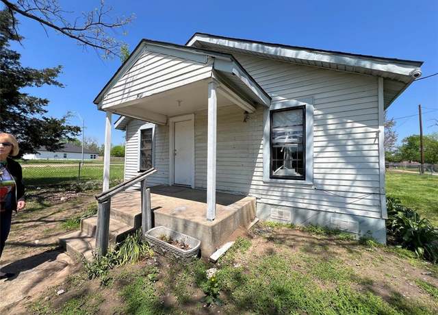 Property at 503 E State St, Terrell, TX 75160, 3 beds, 1 bath