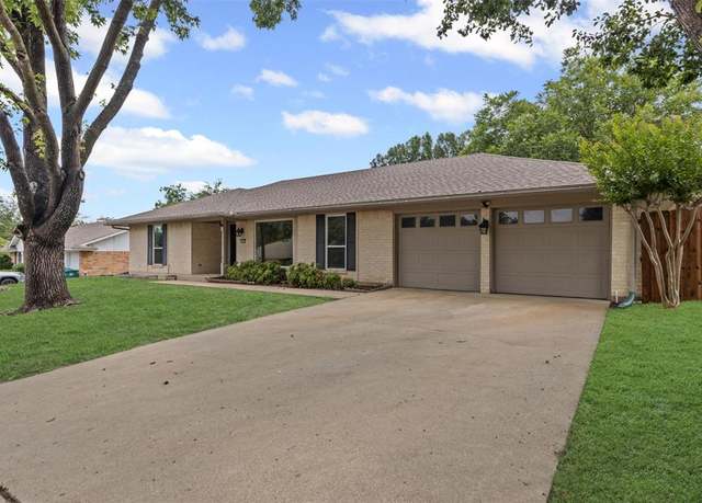 Property at 6767 Winifred Dr, Fort Worth, TX 76133, 4 beds, 2 baths
