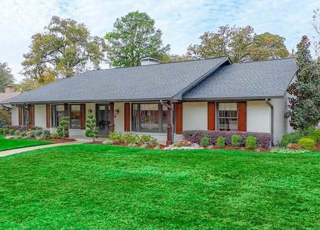 Property at 912 Dobbins Rd, Corsicana, TX 75110, 3 beds, 2.5 baths