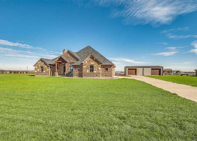 Property at 135 Sims Rd, Waxahachie, TX 75167, 3 beds, 4.5 baths