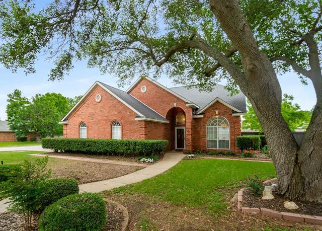 Property at 560 Dove Creek Pl, Grapevine, TX 76051, 3 beds, 2.5 baths