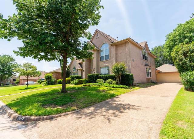 Property at 2017 Rumson Dr, Arlington, TX 76006, 4 beds, 3.5 baths