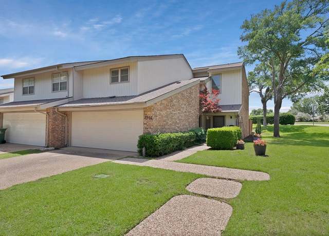 Property at 2902 Woodcroft Cir, Carrollton, TX 75006, 3 beds, 2.5 baths
