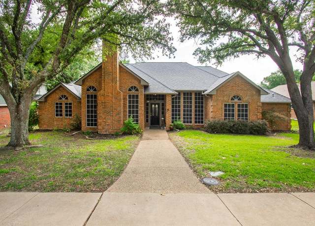 Property at 611 Christan Ct, Rockwall, TX 75087, 4 beds, 3 baths