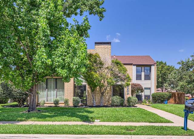 Property at 2202 Southern Ct, Carrollton, TX 75006, 4 beds, 2.5 baths