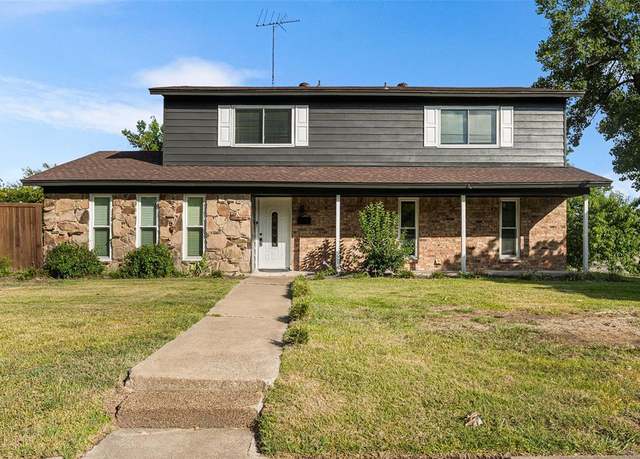 Property at 1801 Travis St, Garland, TX 75042, 3 beds, 2.5 baths