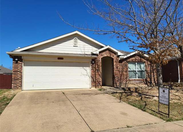 Property at 1737 White Feather Ln, Fort Worth, TX 76131, 3 beds, 2 baths
