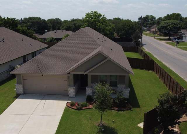 Property at 439 Rose Ave, Cleburne, TX 76033, 4 beds, 2 baths
