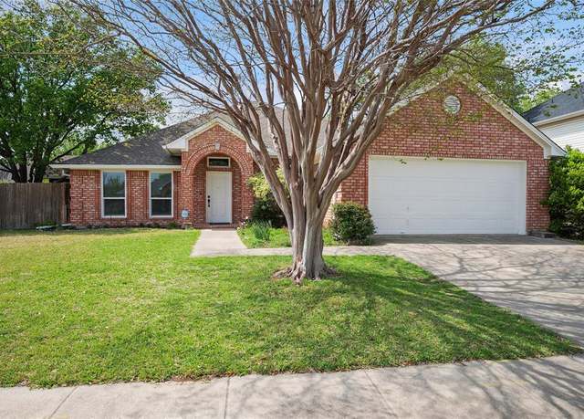 Property at 6101 Pebble Creek Dr, North Richland Hills, TX 76180, 3 beds, 2 baths