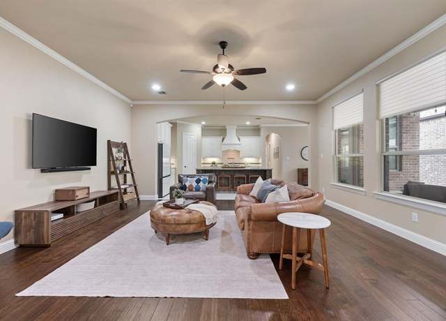 Property at 8240 Odell St, North Richland Hills, TX 76182, 4 beds, 3 baths