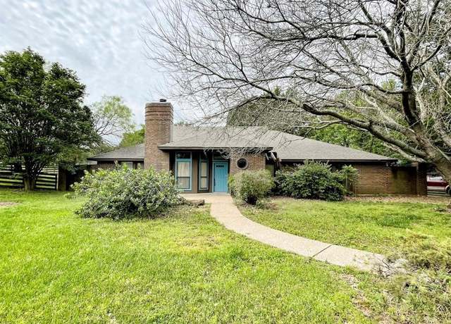 Property at 1215 Honeysuckle Dr, Keene, TX 76059, 4 beds, 3 baths