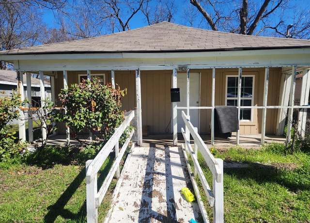 Property at 3942 Roberts Ave, Dallas, TX 75215, 2 beds, 1 bath