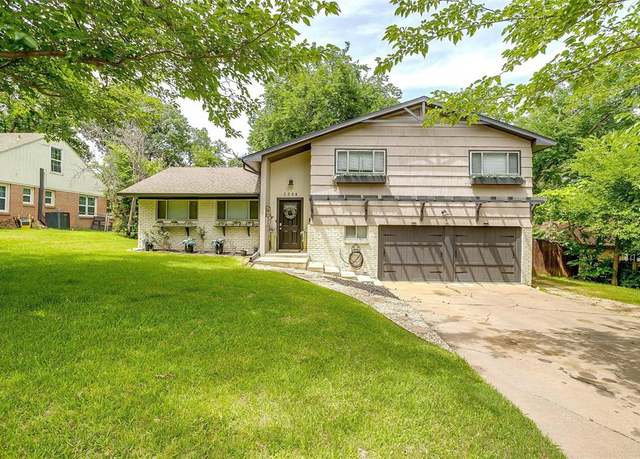 Property at 3554 Cromart Ct N, Fort Worth, TX 76133, 4 beds, 3 baths
