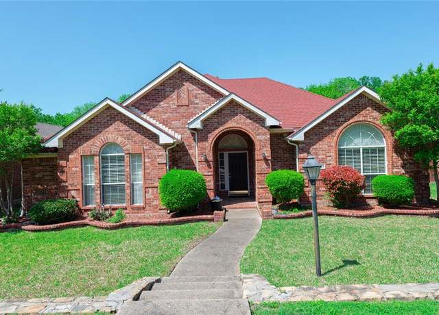Property at 1227 Rivercrest Dr, Mesquite, TX 75181, 3 beds, 2 baths