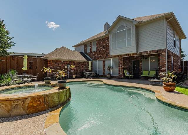 Property at 2710 Winterberry Dr, Rowlett, TX 75089, 4 beds, 3 baths