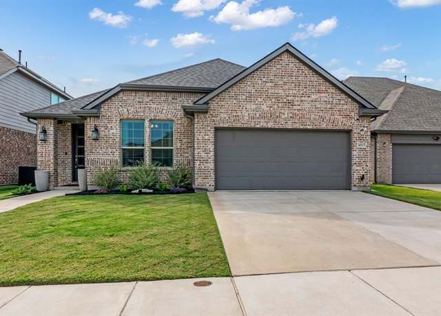 Property at 4813 Monte Verde Dr, Fort Worth, TX 76244, 4 beds, 2.5 baths