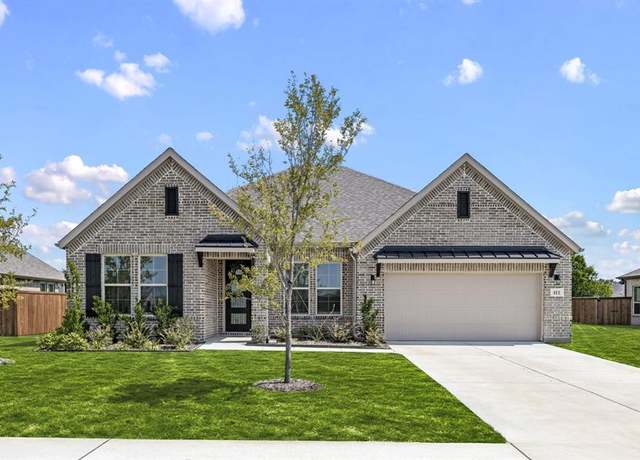 Property at 411 Heritage Hill Dr, Forney, TX 75126, 4 beds, 3 baths