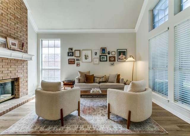 Property at 8716 Falls Rd, Irving, TX 75063, 3 beds, 2.5 baths