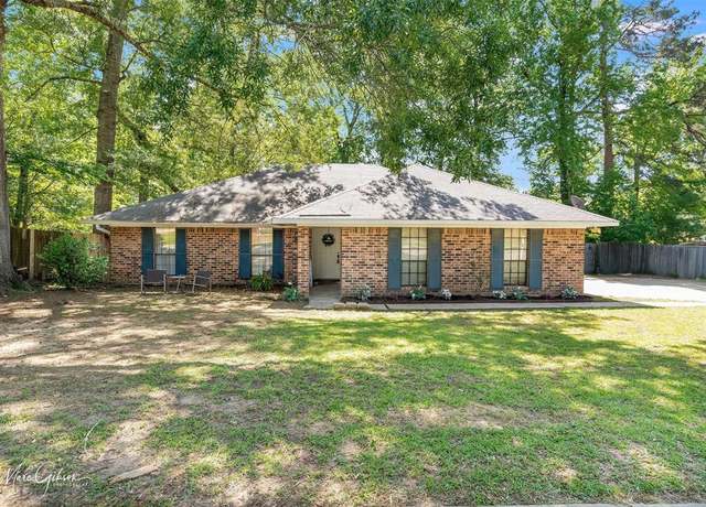 Property at 9321 Newcastle Blvd, Shreveport, LA 71129, 3 beds, 2 baths