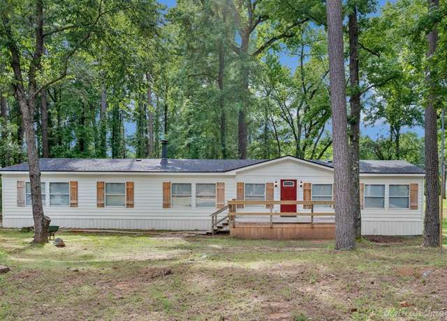 Property at 520 Calvin Dr, Benton, LA 71006, 4 beds, 2 baths