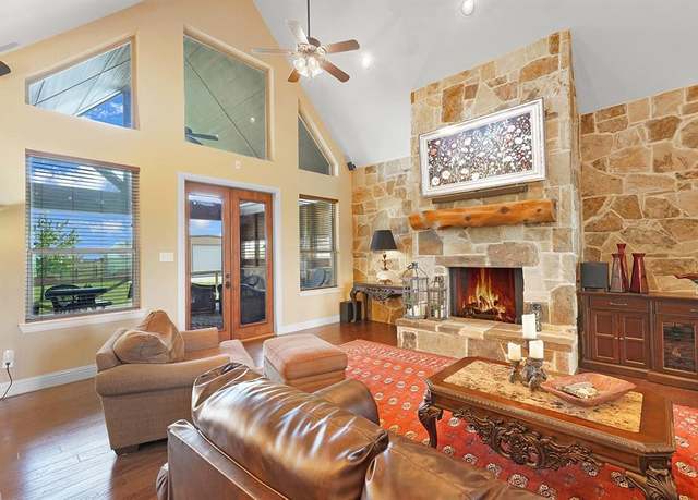 Property at 3600 Huling Rd, Sanger, TX 76266, 4 beds, 3 baths