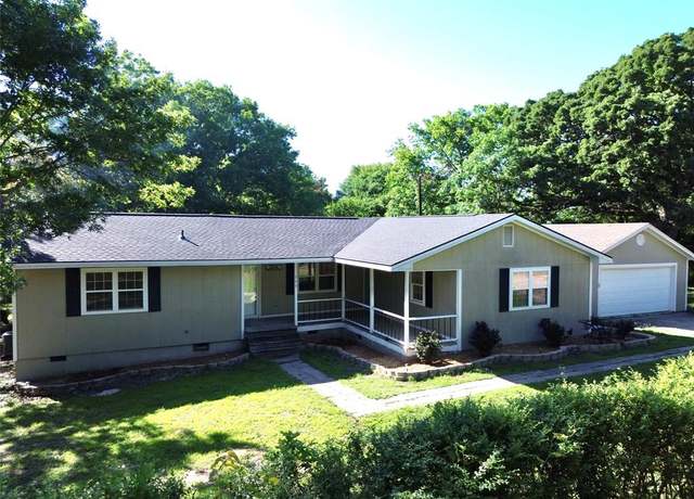 Property at 220 Seabreeze Dr, Gun Barrel City, TX 75156, 4 beds, 2 baths