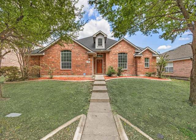 Property at 1330 Mercury Ln, Lancaster, TX 75134, 3 beds, 2 baths
