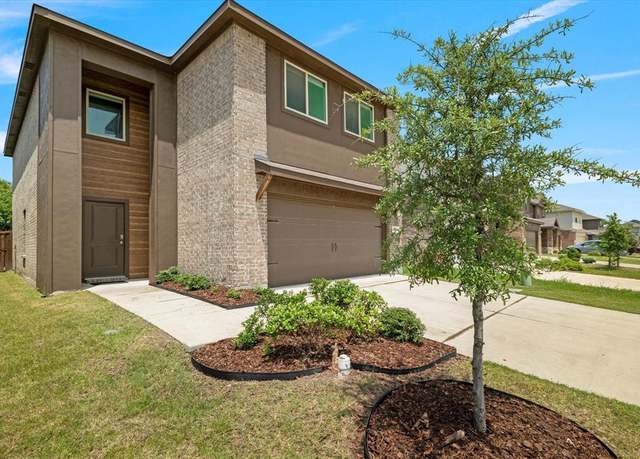 Property at 1116 Old Oaks Dr, Forney, TX 75126, 4 beds, 2.5 baths