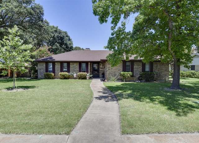 Property at 108 Auburn St, Waxahachie, TX 75165, 3 beds, 2 baths