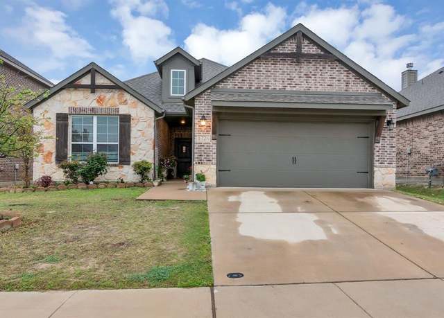 Property at 1728 Rio Secco Dr, Fort Worth, TX 76131, 3 beds, 2 baths