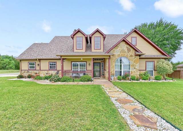Property at 11 Lopez Dr, Sherman, TX 75090, 3 beds, 2 baths