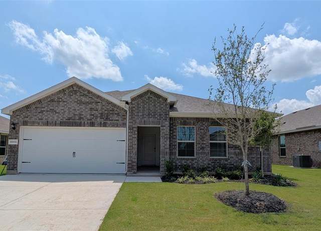 Property at 1004 Traction Trl, Cleburne, TX 76031, 3 beds, 2 baths