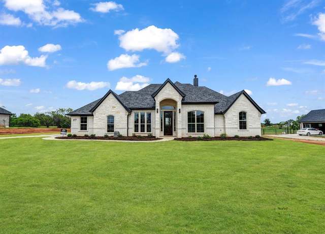 Property at 977 County Road 1304, Bridgeport, TX 76426, 4 beds, 2 baths