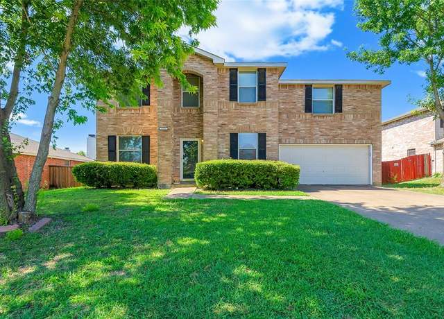 Property at 1215 Sullivan Dr, Cedar Hill, TX 75104, 4 beds, 2.5 baths