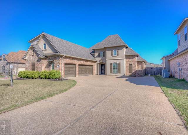 Property at 719 Dumaine Dr, Bossier City, LA 71111, 5 beds, 3 baths