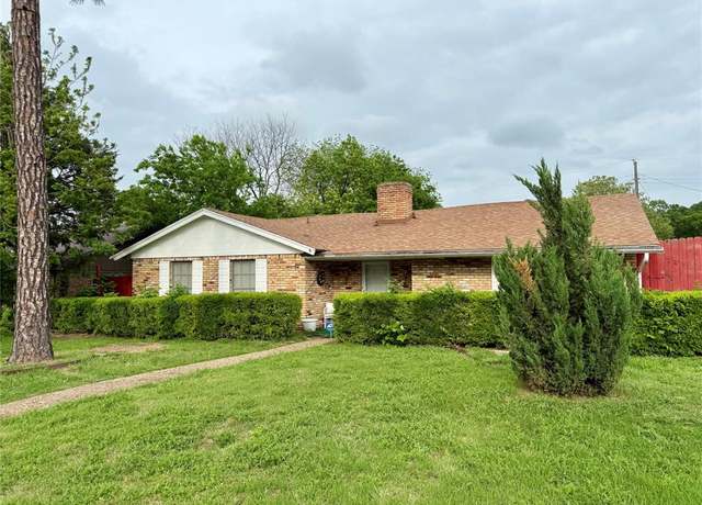 Property at 321 Chisholm Trl, Sherman, TX 75092, 3 beds, 2 baths